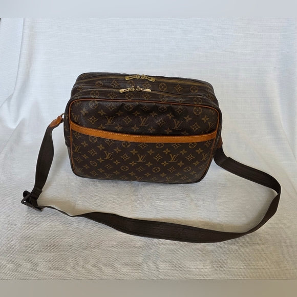 Louis Vuitton Other - Louis Vuitton Sac Reporter GM Monogram Crossbody Bag Vintage SP1914